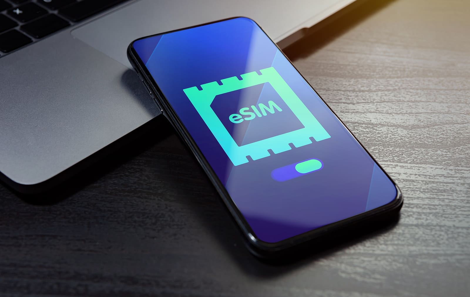 5 Everyday Scenarios Where eSIM Saves the Day